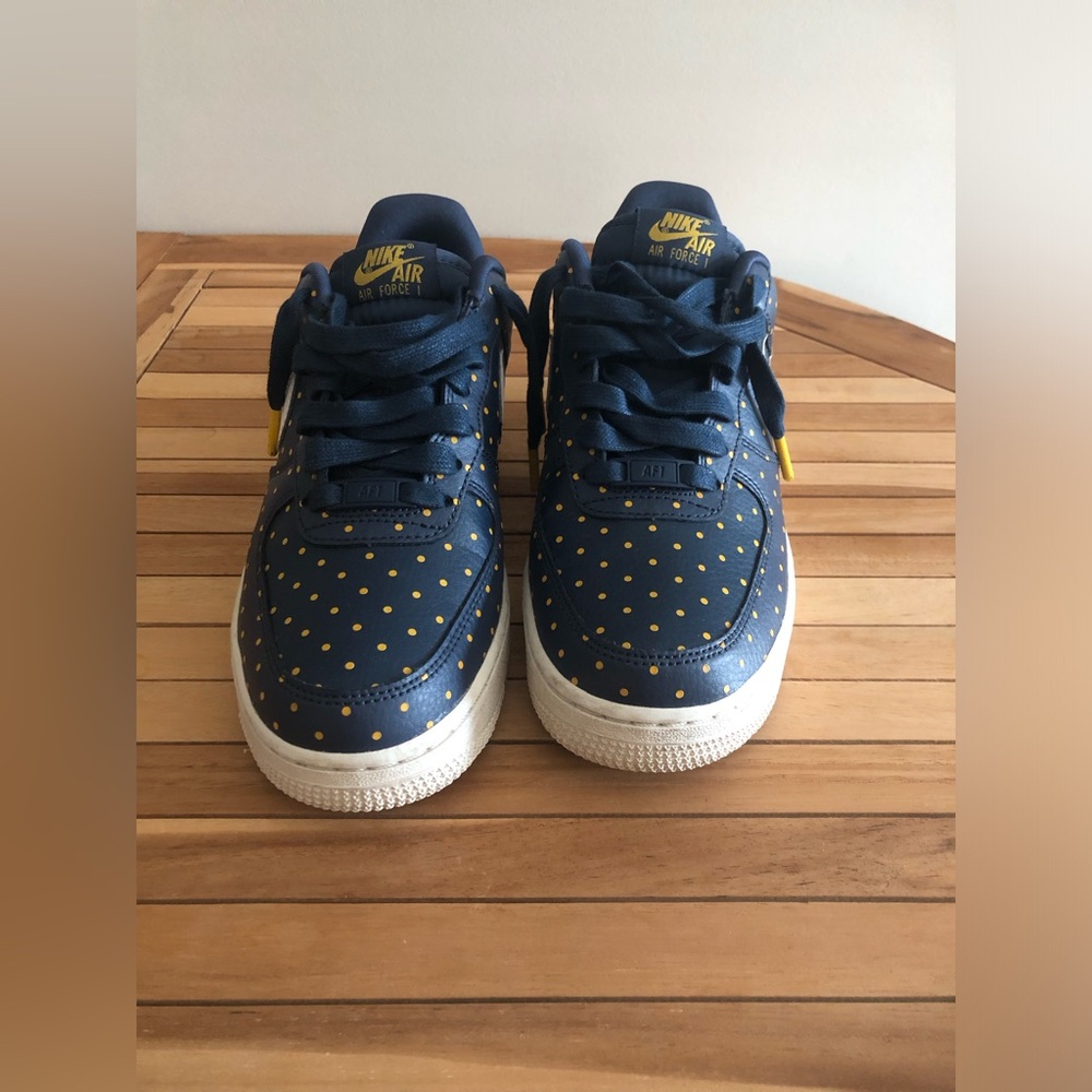 Nike Air Force 1